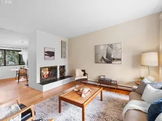 Photo #6: 253665374 Listing