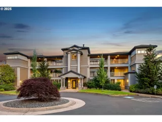 Browse active condo listings in TIDEWATER COVE