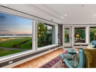 Photo #2: 253828695 Listing 