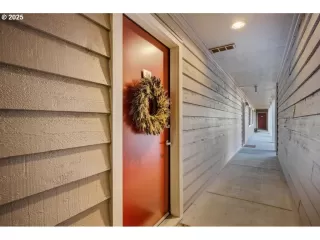 Click for more information on MLS # 255983933 : 6600 SE DIVISION ST 304 More Details about MLS # 255983933 : 6600 SE DIVISION ST 304