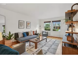 Photo #4: 256207096 Listing 