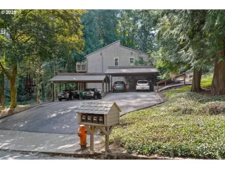 Photo #1: 256600807 Listing 