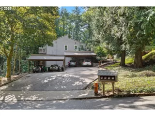 Photo #2: 256600807 Listing 