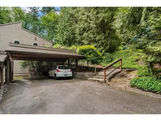 Photo #5: 256600807 Listing 