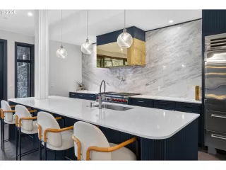 Photo #5: 257594729 Listing