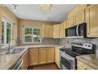 Photo #5: 258300327 Listing 