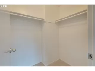 Photo #2: 258482154 Listing