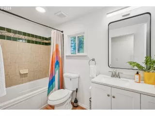 Photo #6: 258532895 Listing 