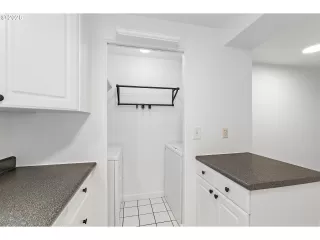Photo #4: 259454271 Listing 