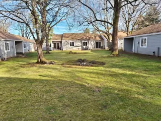 Photo #3: 259467882 Listing 