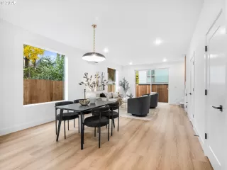 Photo #1: 259931908 Listing 