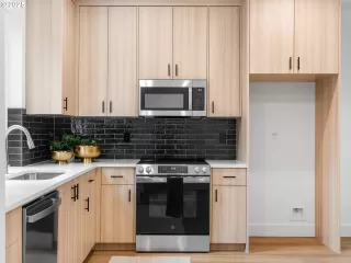 Photo #4: 259931908 Listing 