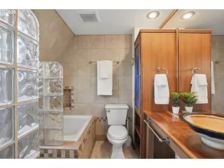Photo #6: 260051374 Listing 