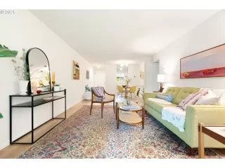 Photo #1: 260609616 Listing 