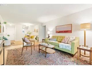 Photo #2: 260609616 Listing 