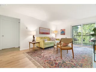 Photo #5: 260609616 Listing 