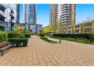 Photo #4: 260939279 Listing 