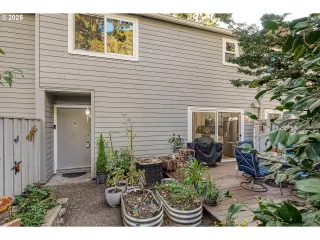 Photo #6: 261049530 Listing 