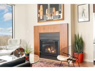 Photo #1: 262309291 Listing