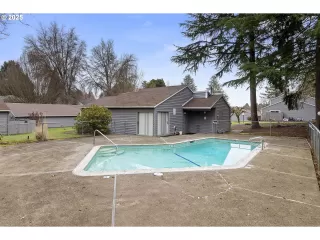 Photo #1: 262977909 Listing 