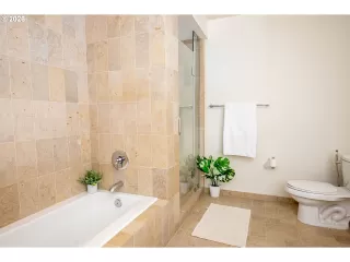 Photo #4: 263361265 Listing 