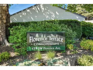 More Details about MLS # 263426759 : 159 SW FLORENCE AVE B11