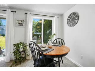 Photo #1: 263426759 Listing