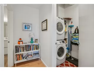 Photo #2: 263439122 Listing 