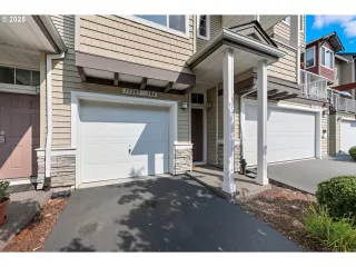 Photo #1: 263816338 Listing