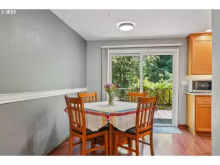 Photo #3: 264219373 Listing 