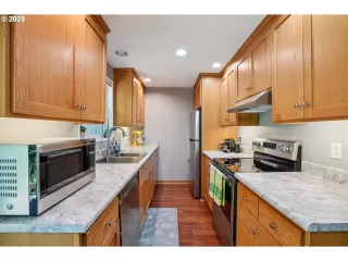 Photo #6: 264219373 Listing 