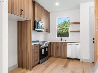 Photo #6: 264653922 Listing 