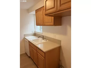 Photo #1: 265305228 Listing