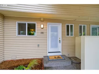 Photo #2: 266461699 Listing