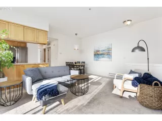 Photo #1: 267829892 Listing 