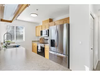 Photo #2: 267829892 Listing 