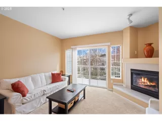 Photo #3: 267938970 Listing 