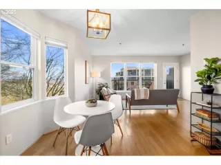 Photo #1: 268698080 Listing 