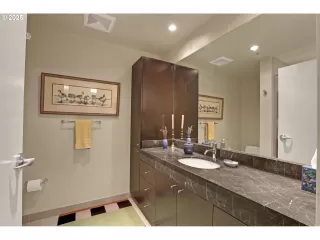 Photo #3: 268703326 Listing