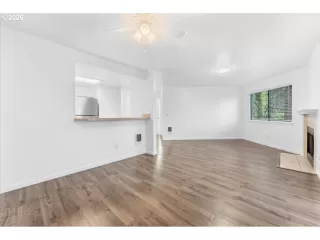 Photo #6: 268798456 Listing 