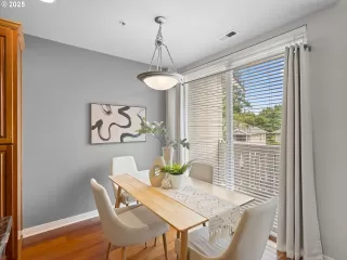 Photo #3: 268974572 Listing