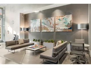 Photo #4: 269132418 Listing