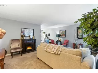 Photo #2: 269181389 Listing 