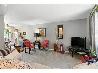 Photo #3: 269181389 Listing 