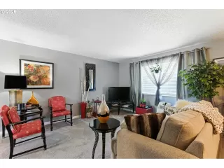 Photo #4: 269181389 Listing 