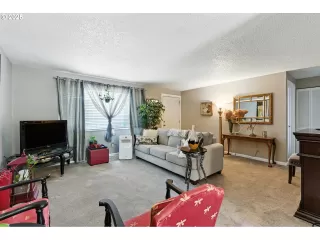 Photo #5: 269181389 Listing 