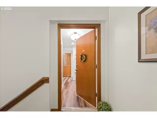 Photo #3: 270355017 Listing 