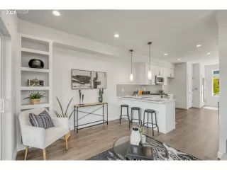 Photo #6: 270718931 Listing 