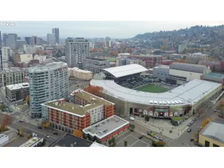 Photo #3: 271597827 Listing 