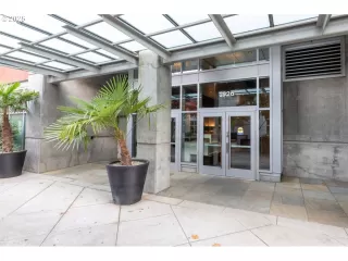 Photo #6: 271597827 Listing 